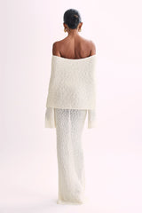 Elara - Elegant Off-Shoulder Maxi Dress